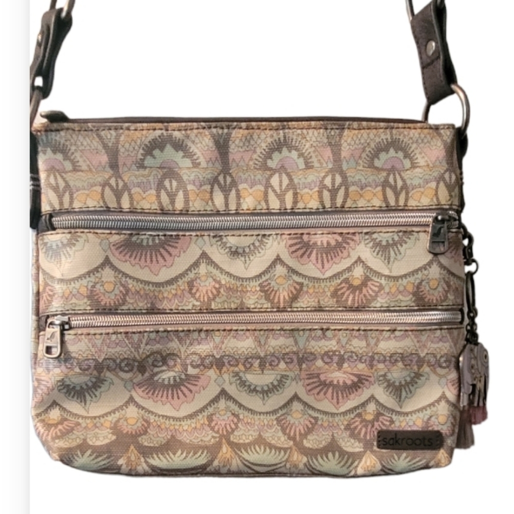 NWOT- SAKROOTS PURSE